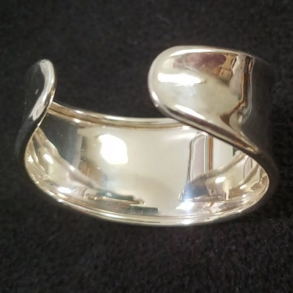 Iconic CUFF sterling silver GAMMA rolled edge 🇺🇸